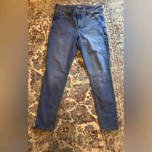 Old Navy Rockstar super Skinny Jeans